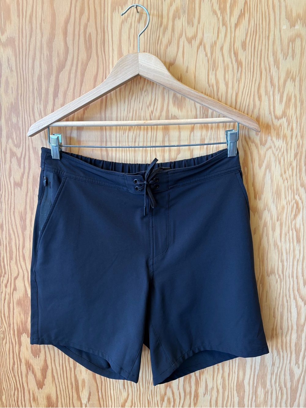 Ten THOUSAND Interval Black Drawstring Active Shorts